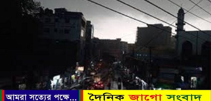 কালবৈশাখী ঝড়-বৃষ্টিতে চট্টগ্রামে নেমে এল রাতের আঁধার